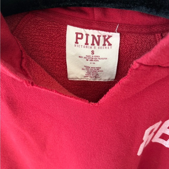 Rare PINK Victoria's Secret Hoodie - Cranberry Red - Picture 7 of 7